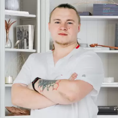доктор Лопин Николай Николаевич фельдшер клиники «Санати» в Оренбурге